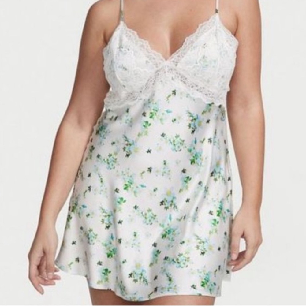 Victoria’s Secret Honey Bee Floral Lace Slip